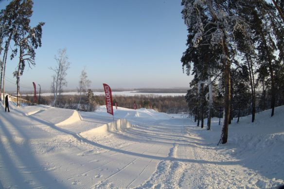В Барнауле завершилась постройка парка для сноубордистов Burton