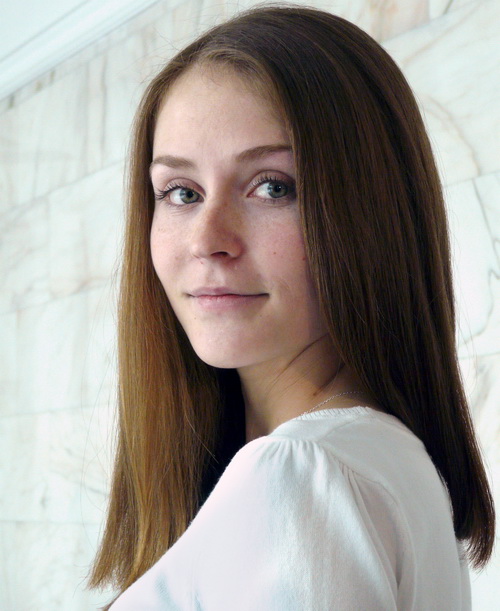 Алена Зенкова