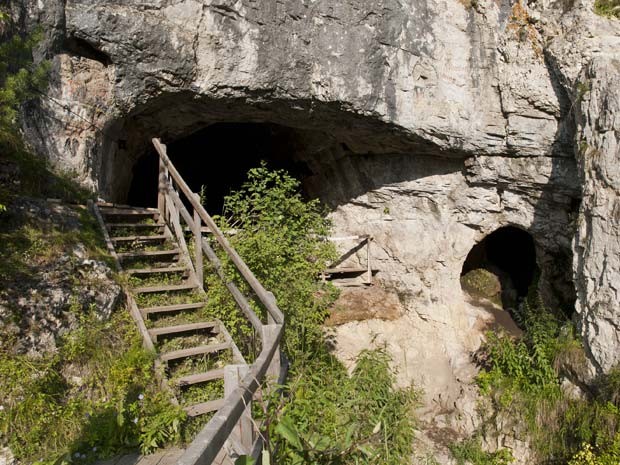 Что скрывает Денисова пещера