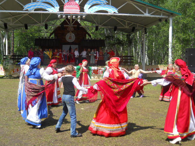 В Усть-Коксе прошел фестиваль "Деревенский разгуляй"