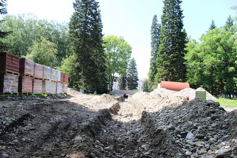 Реконструкция сквера в центре Горно-Алтайска