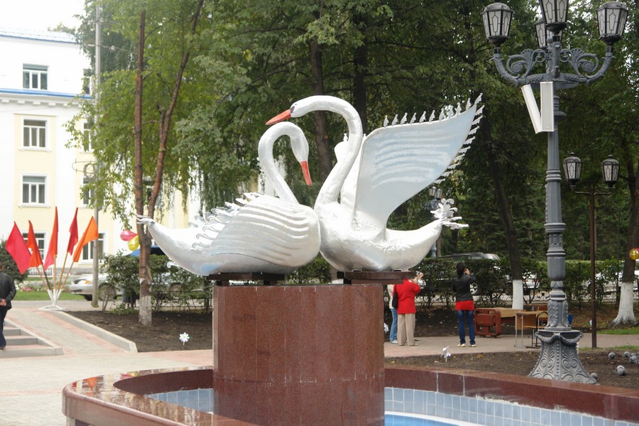 Подарок жителям Горно-Алтайска - обновленный фонтан в сквере