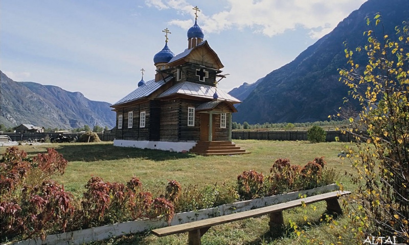 Православный храм в честь св. Николая в селе Коо
