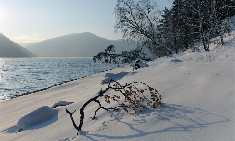 Телецкое озеро зимой....