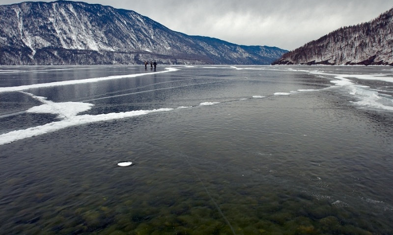 Телецкое озеро зимой....
